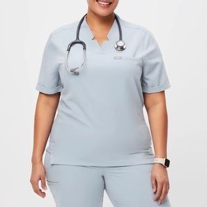 FIGS Siaya Scrub Top